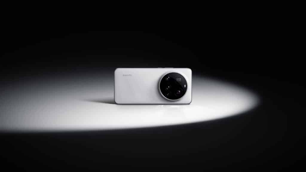 xiaomi 15 kolor biały obudowa plecki z okrągłą wyspą aparatu fotograficznego